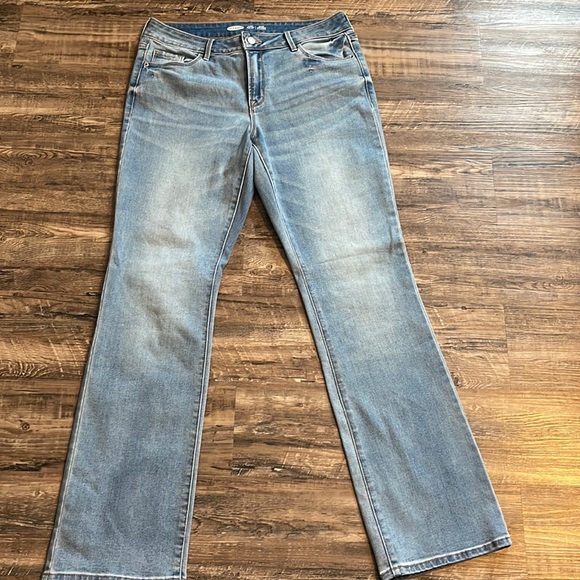 Sz 10 Old Navy Kicker Bootcut Jeans NWOT - Picture 2 of 6